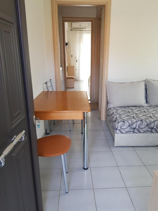 ניאה סקיוני Lemon Flowers Apartments מראה חיצוני תמונה